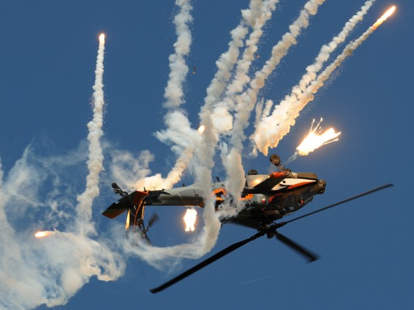 AH-64D Apache (foto Peter Steehouwer)