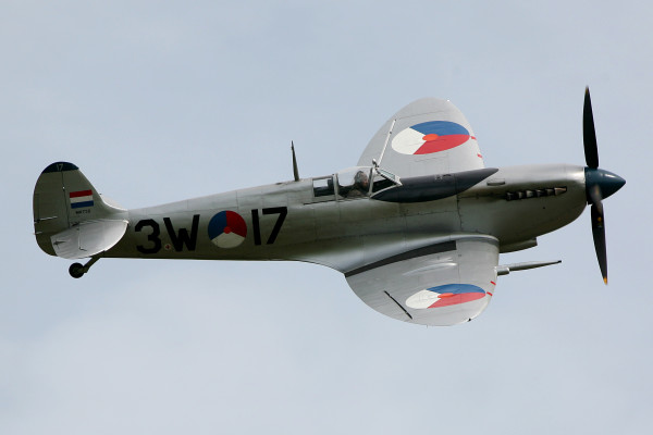 Spitfire (Foto Rob van Ringelesteijn)